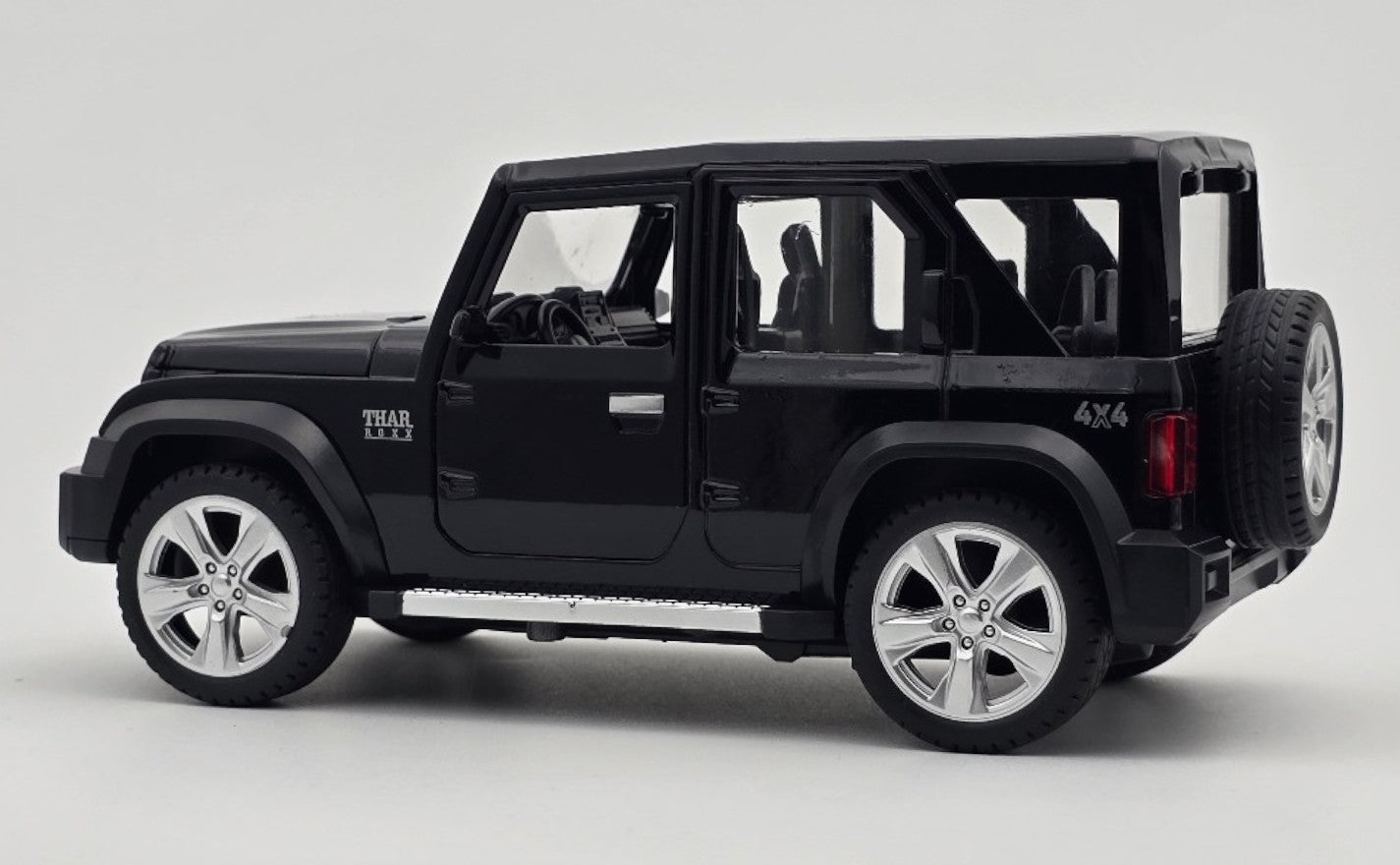 Thar Roxx Metal Diecast Car