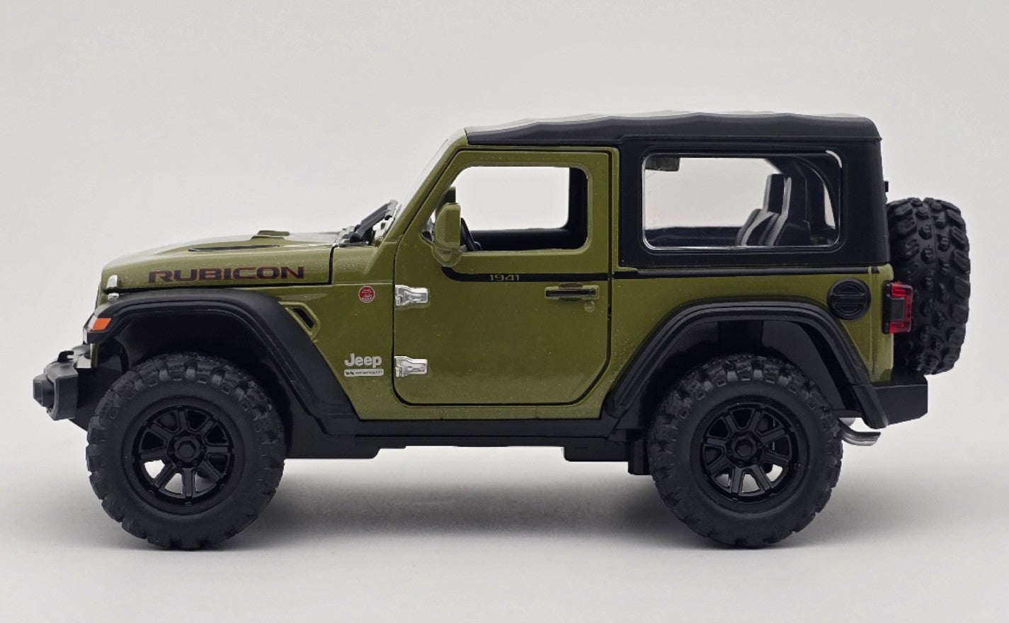 Jeep Wrangler Rubicon 1:24  diecast scale model car