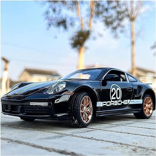 Porsche 911 1:24  diecast scale model car collectible