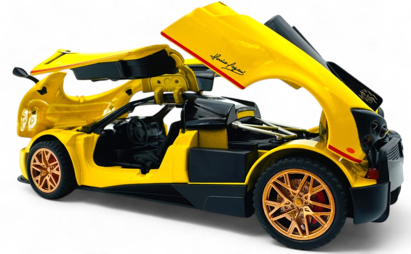 Pagani Huayra Dinastia 1:24  diecast scale model car collectible | Assorted Colors