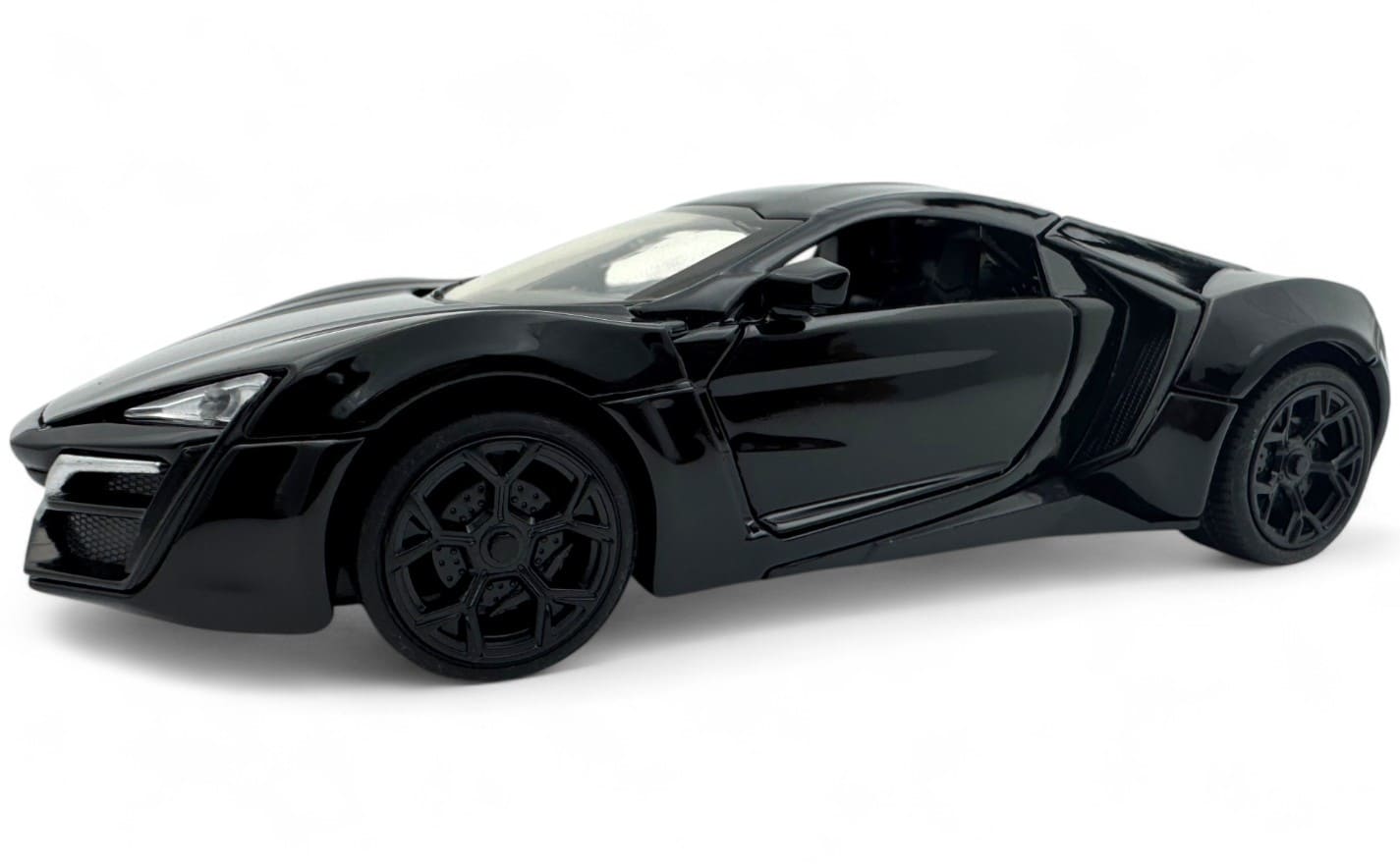 W Motors Lykan HyperSport 1:24  diecast scale model car collectible - Assorted Color