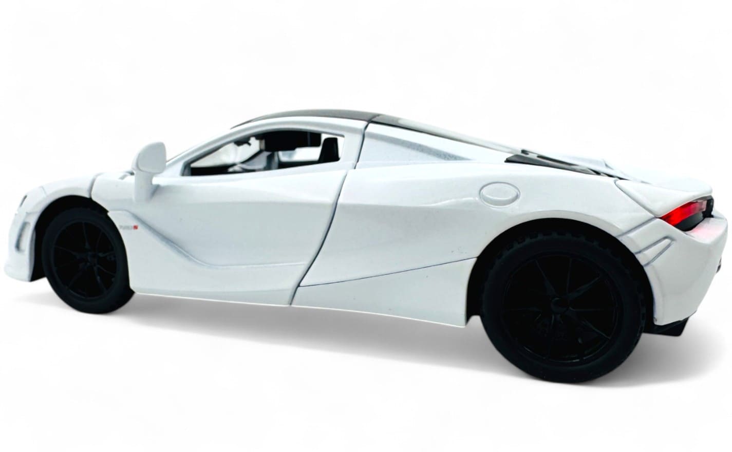 Mclaren 720s 1:24 diecast scale model car collectible | Assorted Colors