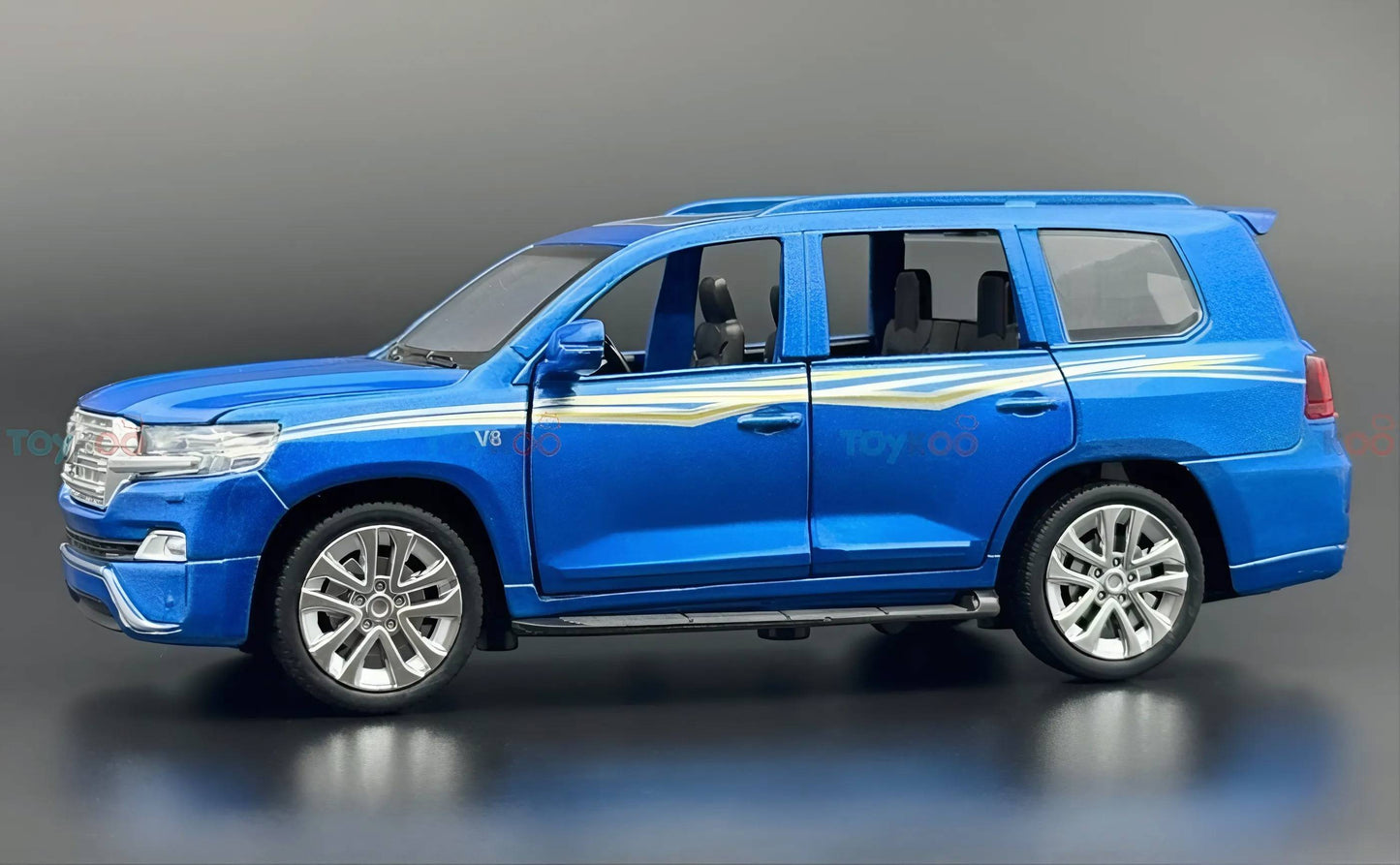 Toyota Land Cruiser LC200 1:24  diecast Scale Model | Assorted Colors