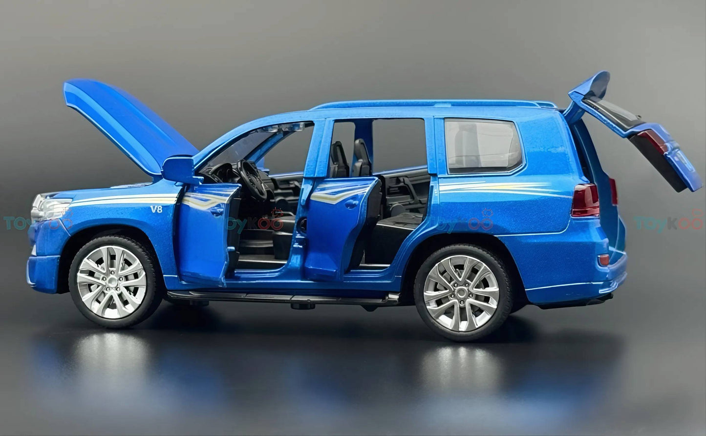 Toyota Land Cruiser LC200 1:24  diecast Scale Model | Assorted Colors