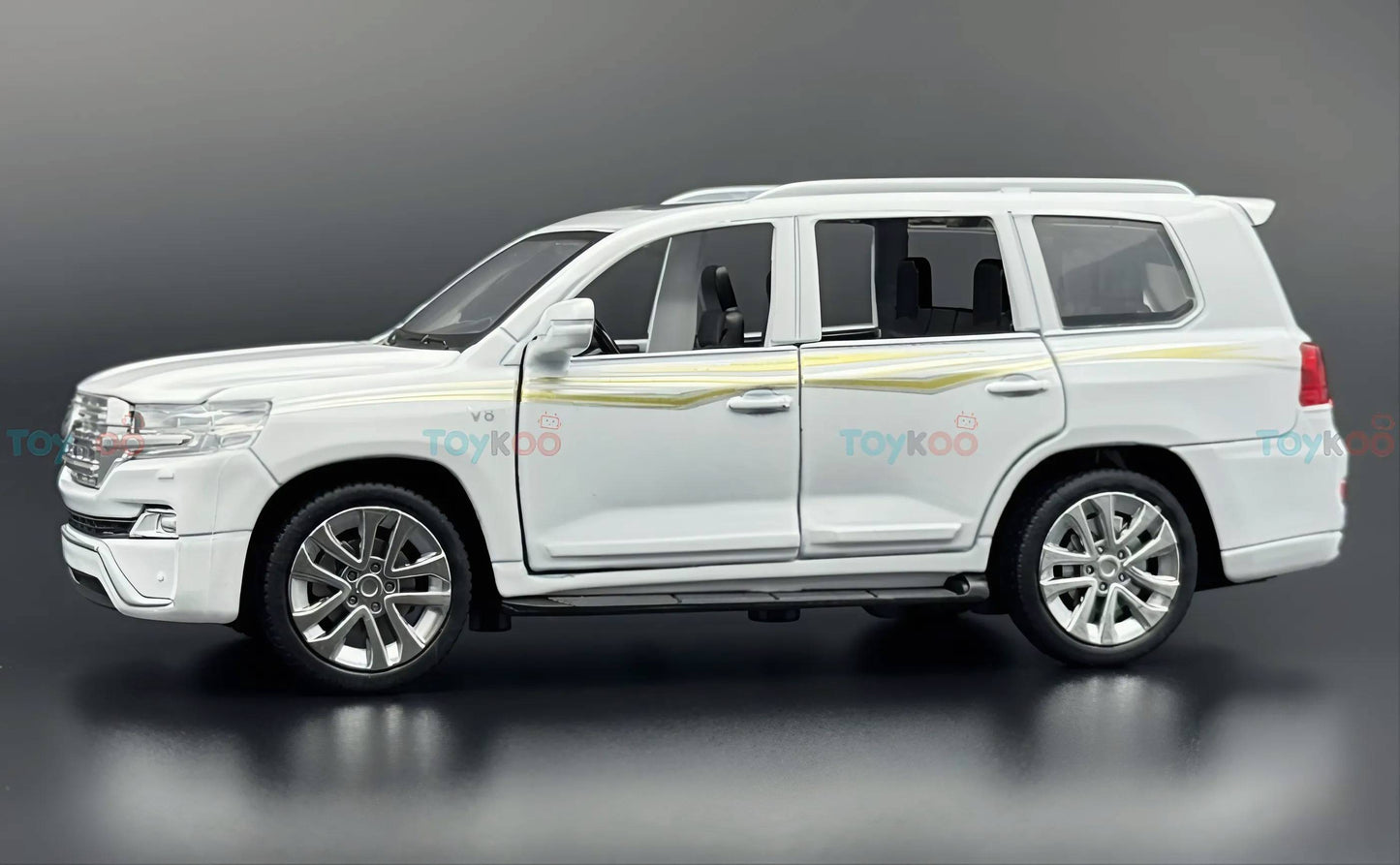 Toyota Land Cruiser LC200 1:24  diecast Scale Model | Assorted Colors
