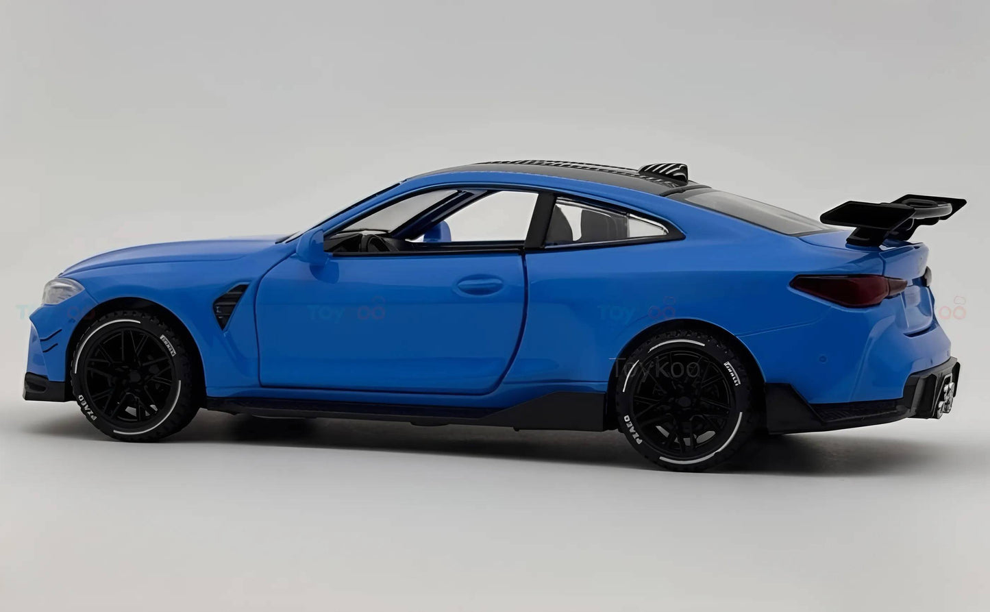 BMW M4 G82 Coupe 1:24 diecast scale model car miniature