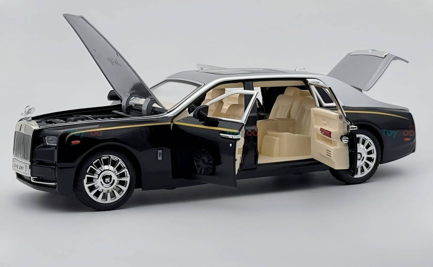Rolls Royce Phantom 1:24 diecast scale model | Assorted Color